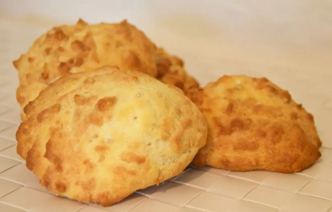 Quark-Käse-Proteinbrötchen